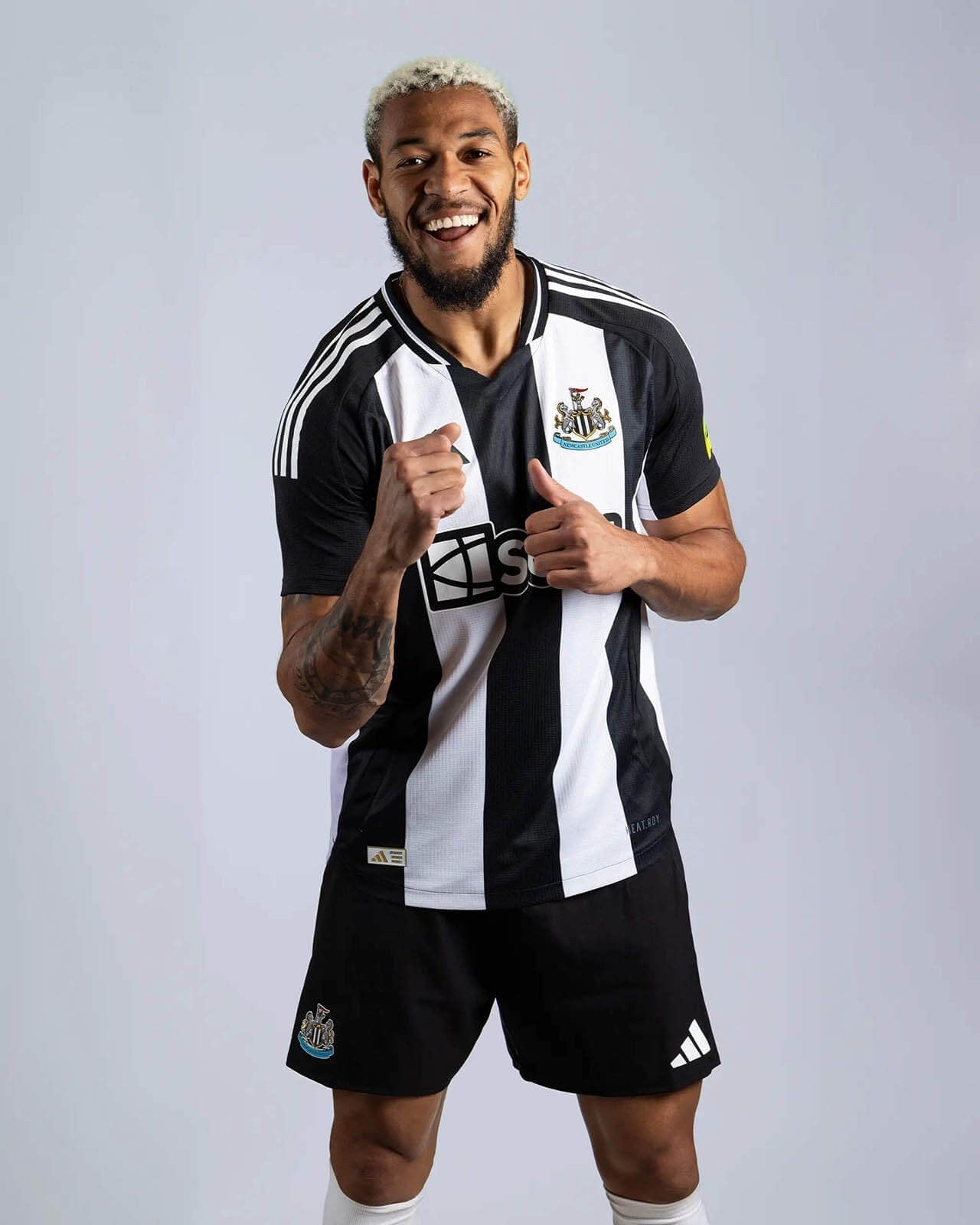 Newcastle United FC 24/25 home Jersey  - Player Version